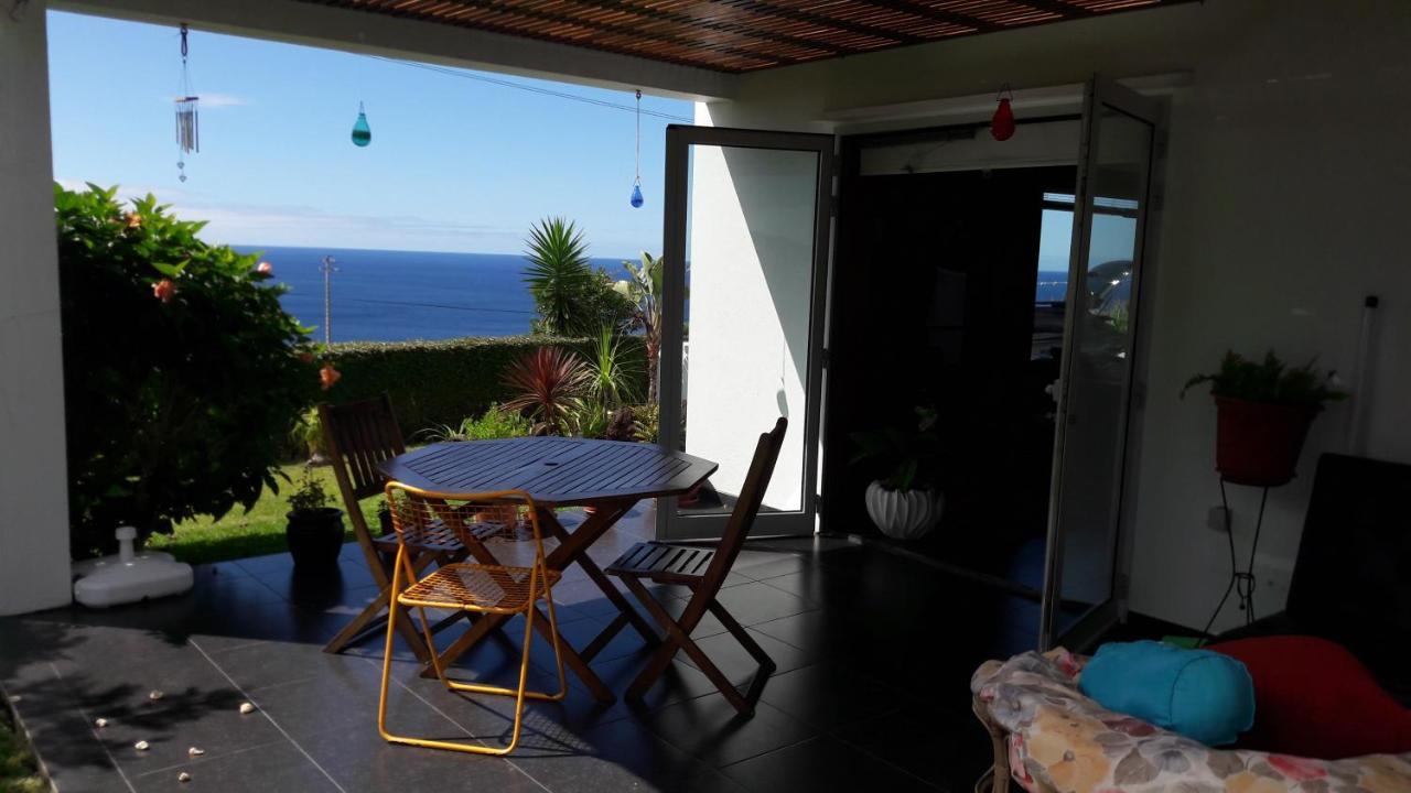 Casa Da Ribeira Bed and Breakfast Lajes do Pico Exterior foto